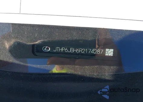 2024 Lexus Ux 250H Premium z USA, uszkodzony, nr VIN JTHP6JBH6R2174287